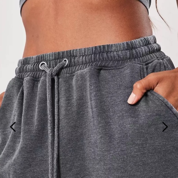 Grey Washed 90s Style Joggers - Picture 2 of 4